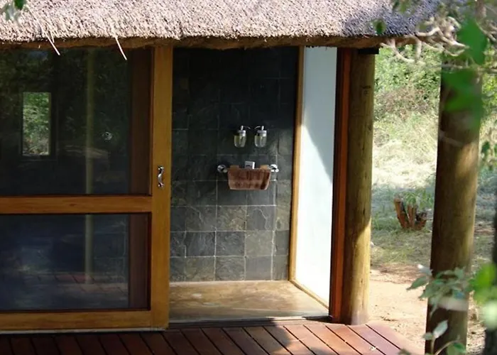 Buffalo Ridge Safari Lodge