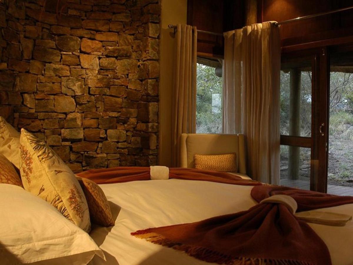 Buffalo Ridge Safari Madikwe Game Reserve